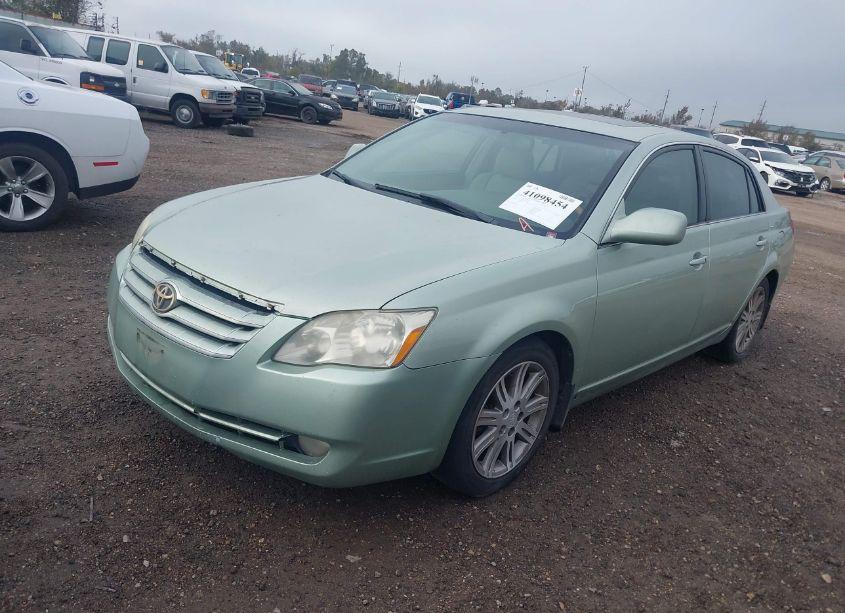 Photo 2 of 2005 Toyota Avalon LIMITED (VIN 4T1BK36B35U045703)