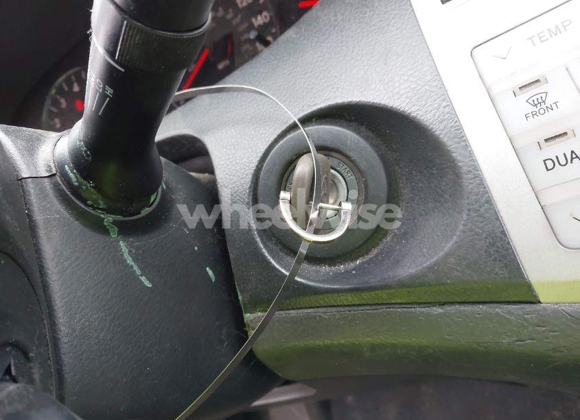 Photo 11 of 2005 Toyota Avalon TOURING (VIN 4T1BK36B35U052814)