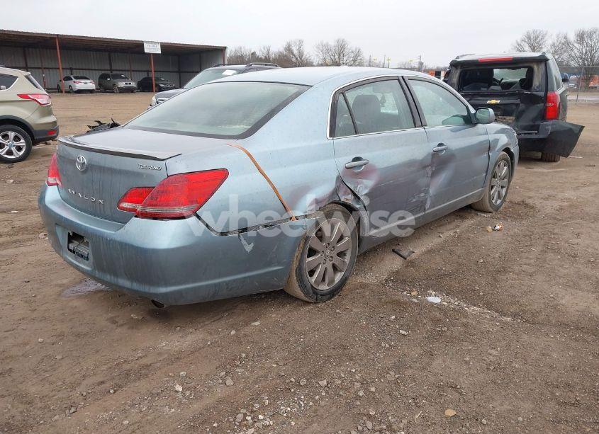 Photo 4 of 2005 Toyota Avalon TOURING (VIN 4T1BK36B35U052814)