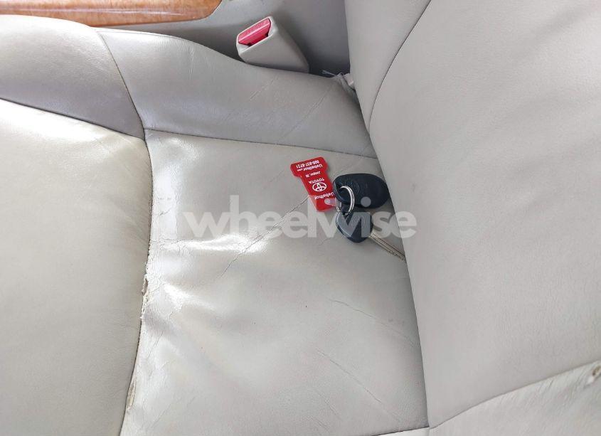 Photo 11 of 2006 Toyota Avalon XLS (VIN 4T1BK36B36U101124)