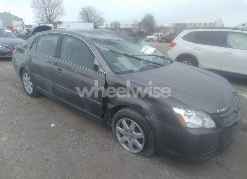 2006 Toyota Avalon XL (VIN 4T1BK36B36U118313) main photo