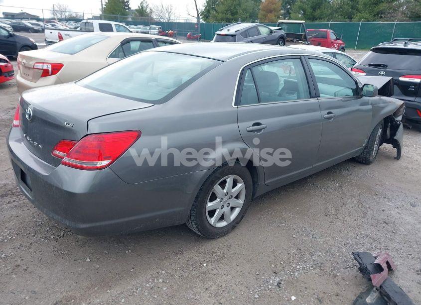 Photo 4 of 2006 Toyota Avalon XL (VIN 4T1BK36B36U126959)