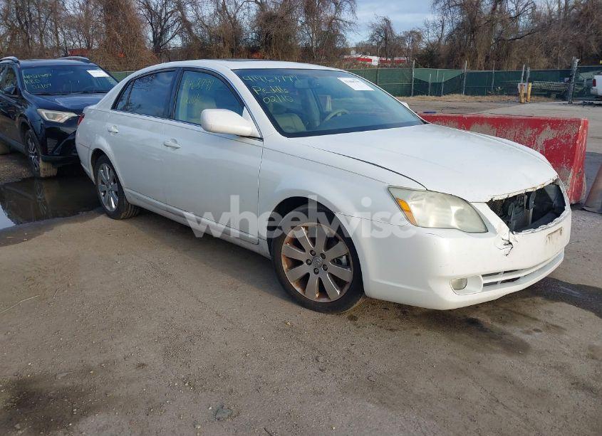 2006 Toyota Avalon XLS (VIN 4T1BK36B36U133927) main photo