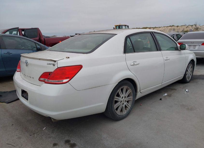 Photo 4 of 2007 Toyota Avalon LIMITED (VIN 4T1BK36B37U188296)