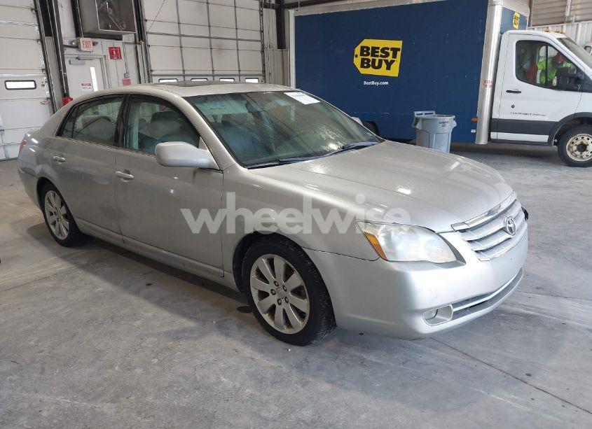 2007 Toyota Avalon XLS (VIN 4T1BK36B37U229638) main photo