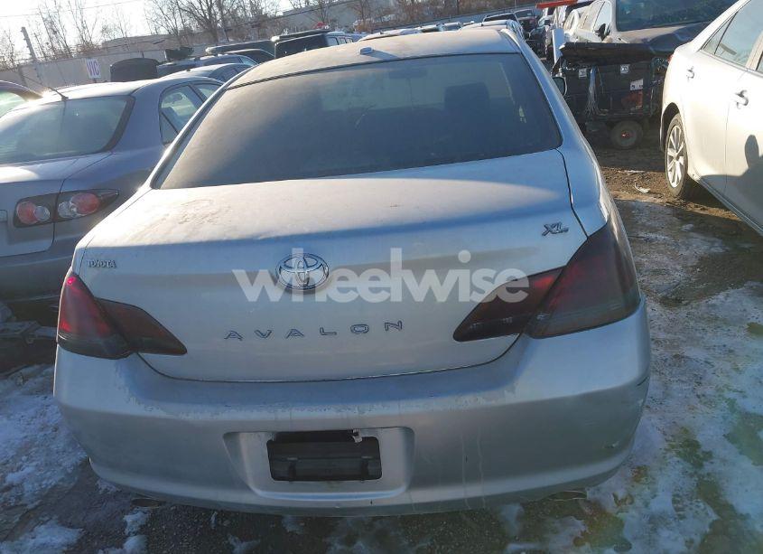 Photo 16 of 2009 Toyota Avalon XL (VIN 4T1BK36B39U338135)