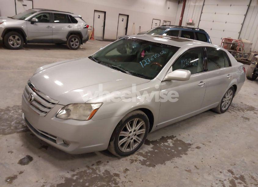 Photo 2 of 2005 Toyota Avalon LIMITED (VIN 4T1BK36B45U021927)