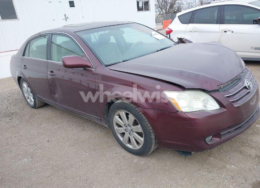 2005 Toyota Avalon XLS (VIN 4T1BK36B45U028103) main photo