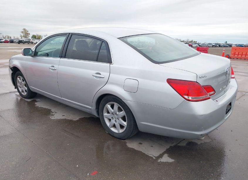 Photo 3 of 2006 Toyota Avalon XL (VIN 4T1BK36B46U154818)