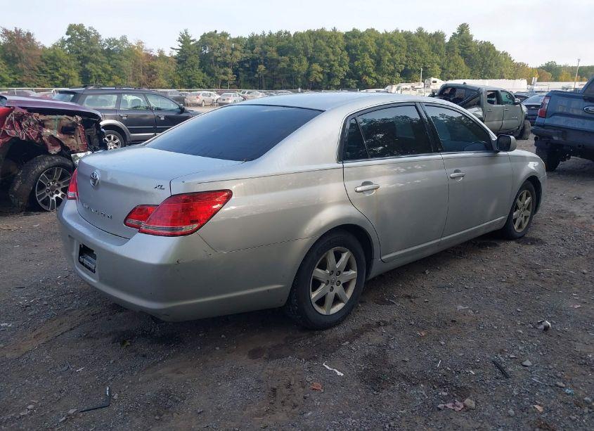 Photo 4 of 2007 Toyota Avalon XL (VIN 4T1BK36B47U175962)