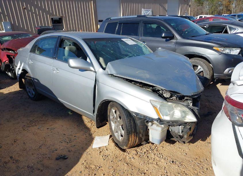 2007 Toyota Avalon XL (VIN 4T1BK36B47U232502) main photo