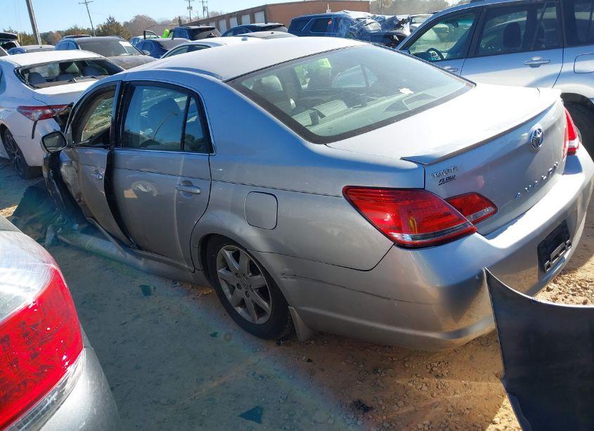 Photo 3 of 2007 Toyota Avalon XL (VIN 4T1BK36B47U232502)