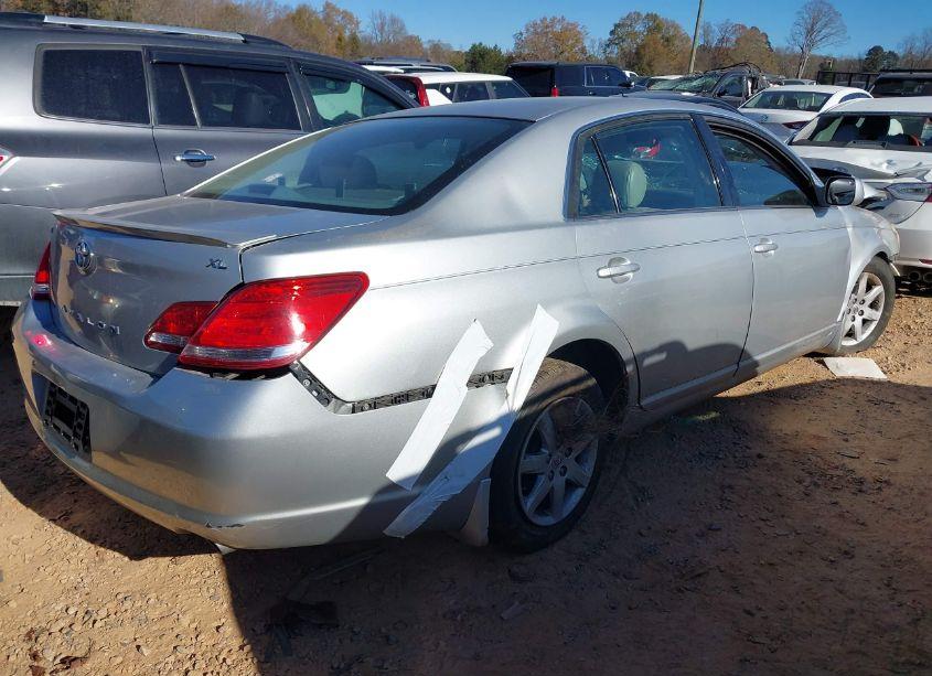 Photo 4 of 2007 Toyota Avalon XL (VIN 4T1BK36B47U232502)