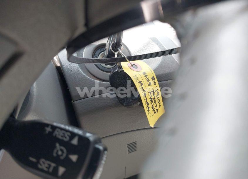 Photo 11 of 2009 Toyota Avalon XLS (VIN 4T1BK36B49U333705)