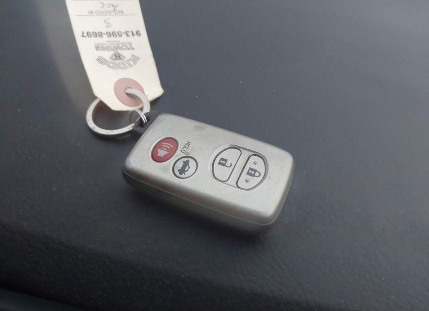 Photo 11 of 2009 Toyota Avalon LIMITED (VIN 4T1BK36B49U347295)