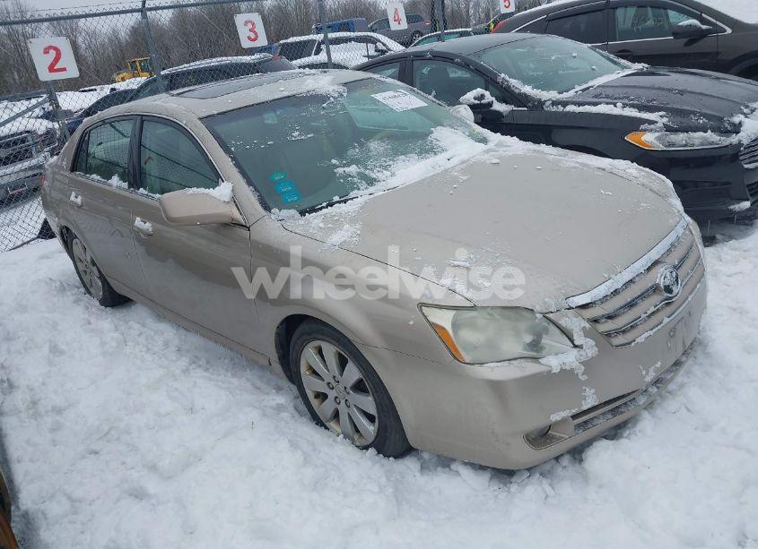 2005 Toyota Avalon XLS (VIN 4T1BK36B55U047369) main photo