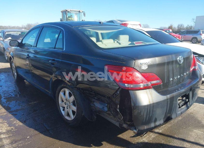 Photo 3 of 2009 Toyota Avalon XL (VIN 4T1BK36B59U324639)