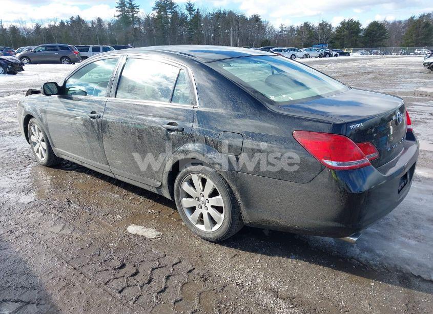 Photo 3 of 2005 Toyota Avalon XLS (VIN 4T1BK36B65U006636)