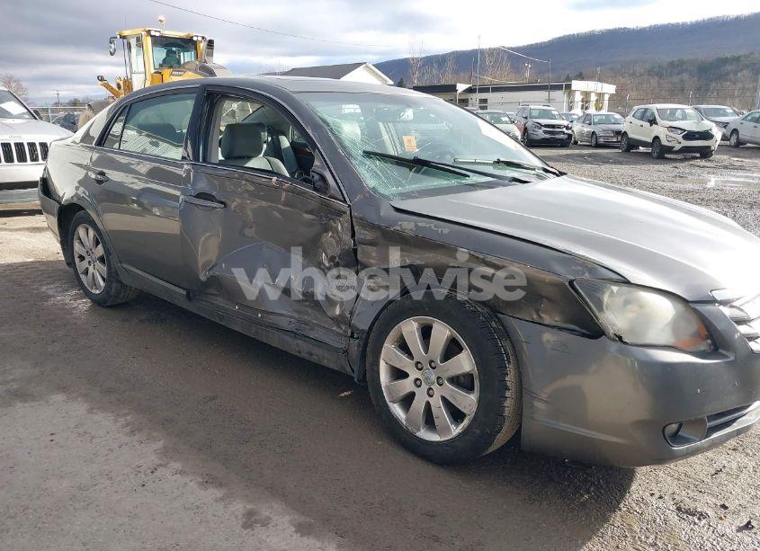 Photo 6 of 2005 Toyota Avalon XLS (VIN 4T1BK36B65U056453)