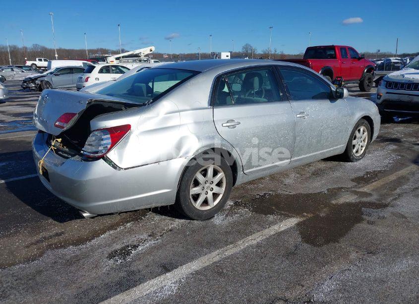 Photo 4 of 2006 Toyota Avalon XL (VIN 4T1BK36B66U069740)