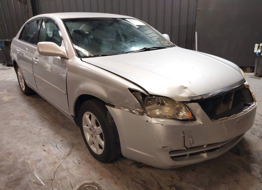 2007 Toyota Avalon XL (VIN 4T1BK36B67U182556) main photo