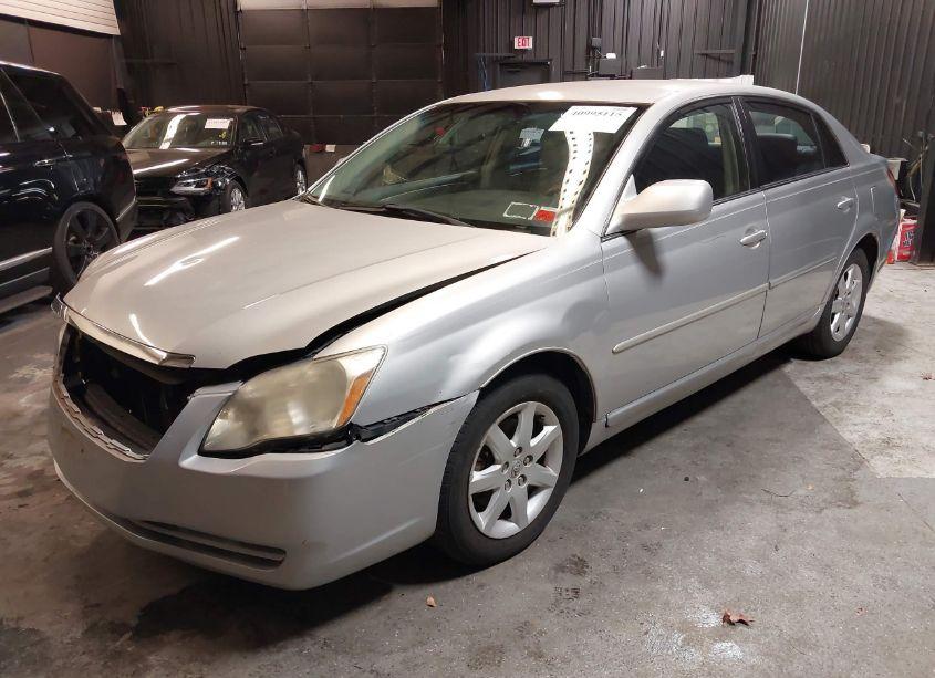 Photo 2 of 2007 Toyota Avalon XL (VIN 4T1BK36B67U182556)