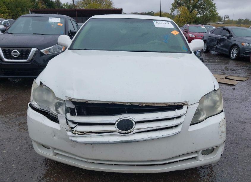 Photo 12 of 2005 Toyota Avalon LIMITED (VIN 4T1BK36B75U018634)