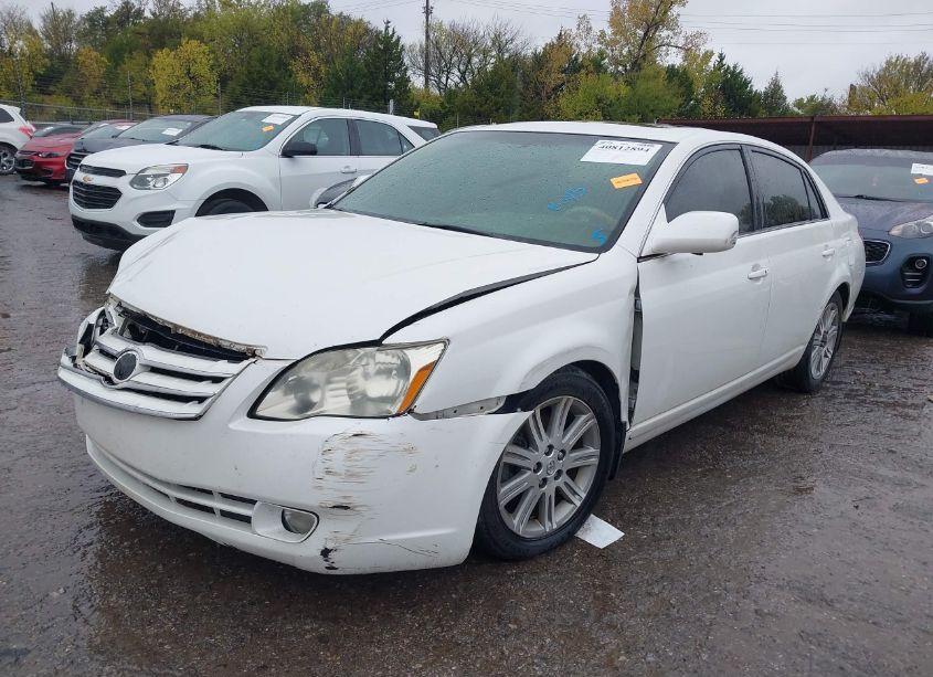Photo 2 of 2005 Toyota Avalon LIMITED (VIN 4T1BK36B75U018634)