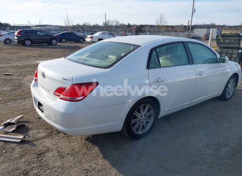 Photo 4 of 2006 Toyota Avalon LIMITED (VIN 4T1BK36B76U135261)