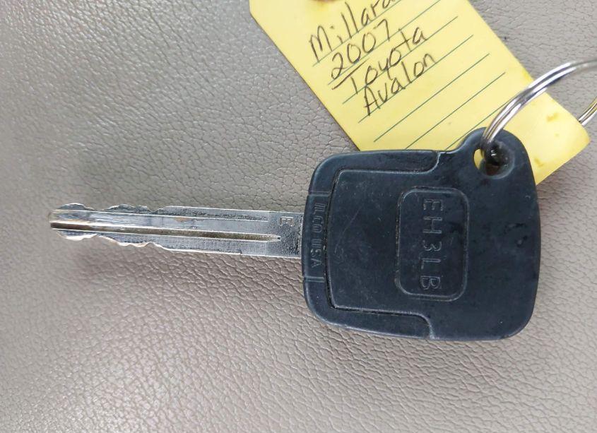 Photo 11 of 2007 Toyota Avalon XL (VIN 4T1BK36B77U177088)