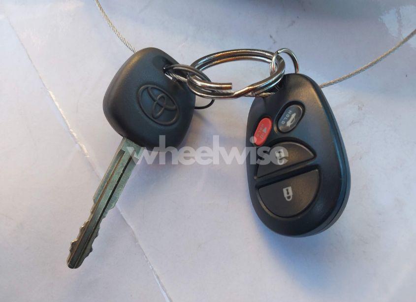 Photo 11 of 2005 Toyota Avalon XLS (VIN 4T1BK36B85U047866)