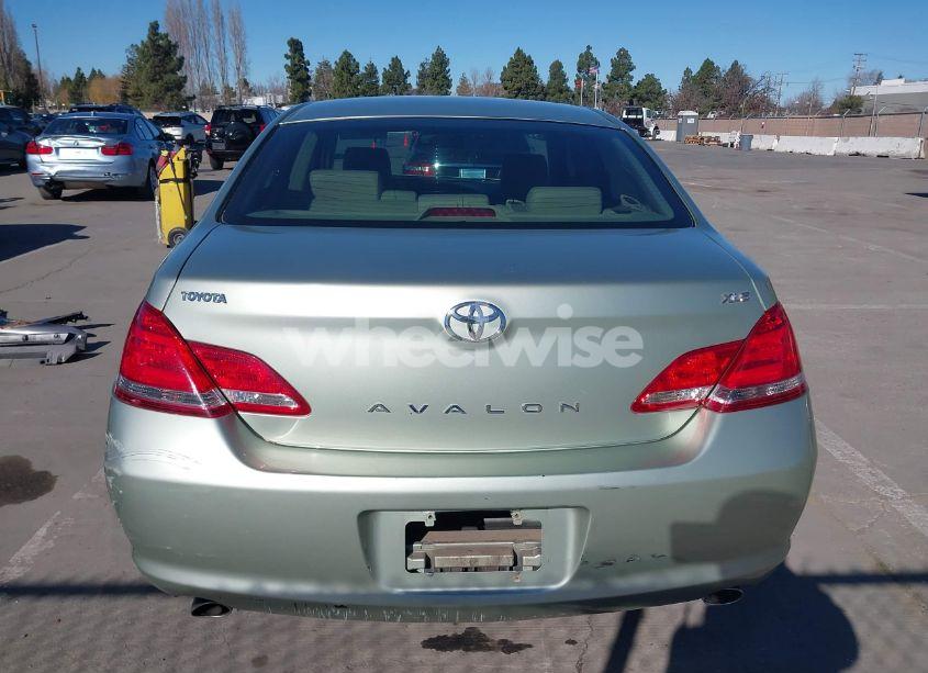 Photo 16 of 2005 Toyota Avalon XLS (VIN 4T1BK36B85U047866)