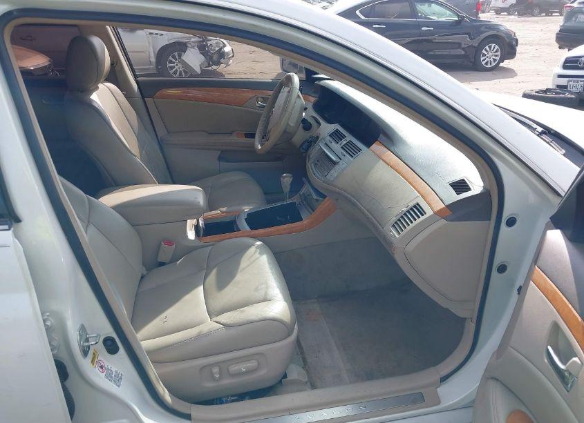 Photo 5 of 2005 Toyota Avalon XLS (VIN 4T1BK36B85U056695)