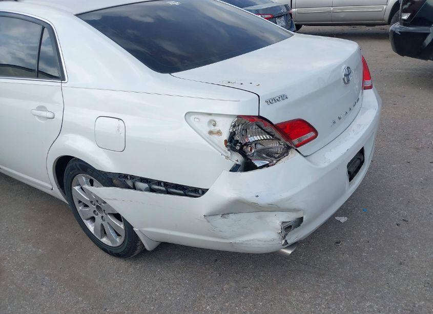 Photo 6 of 2005 Toyota Avalon XLS (VIN 4T1BK36B85U056695)