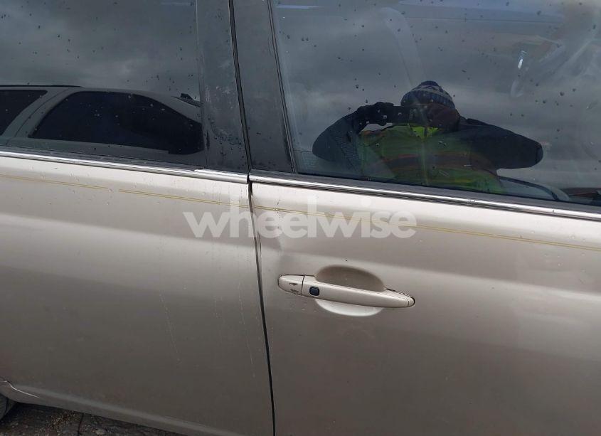 Photo 13 of 2005 Toyota Avalon LIMITED (VIN 4T1BK36B95U048444)