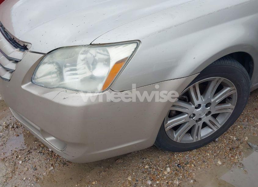Photo 6 of 2005 Toyota Avalon LIMITED (VIN 4T1BK36B95U048444)