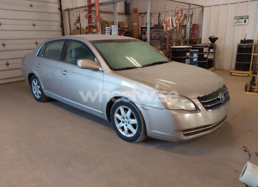 2006 Toyota Avalon XL (VIN 4T1BK36B96U067559) main photo