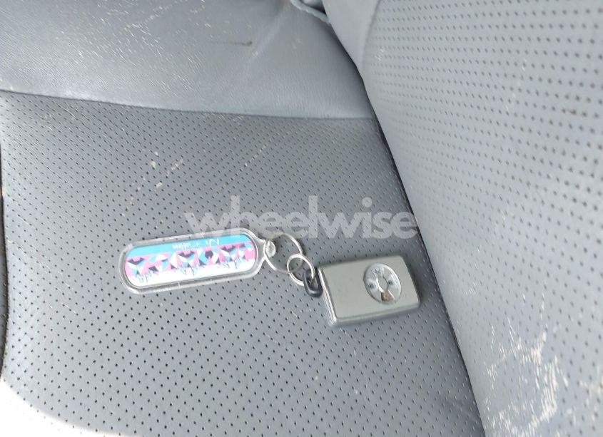 Photo 11 of 2006 Toyota Avalon LIMITED (VIN 4T1BK36B96U114220)