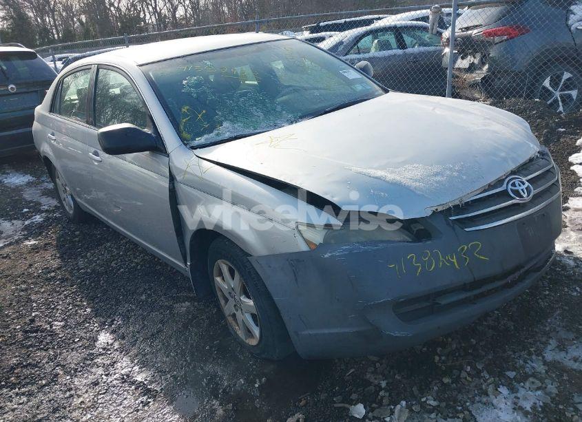 2006 Toyota Avalon XL (VIN 4T1BK36B96U122172) main photo