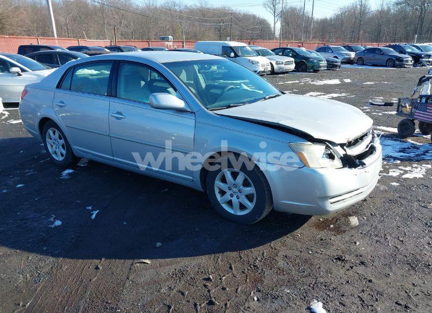 2006 Toyota Avalon XL (VIN 4T1BK36B96U143698) main photo