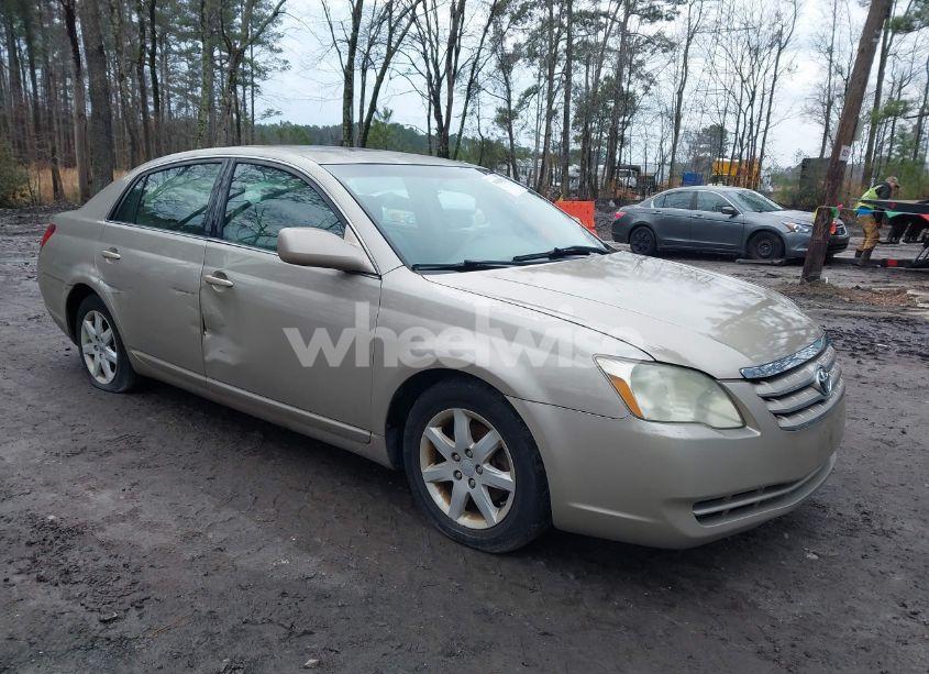 2007 Toyota Avalon XL (VIN 4T1BK36B97U171633) main photo