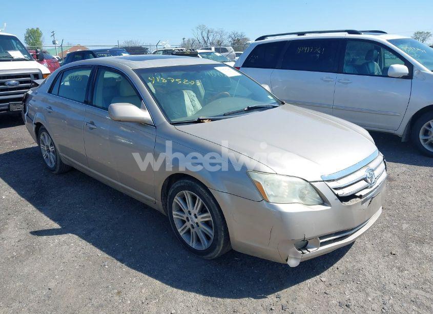 2005 Toyota Avalon LIMITED (VIN 4T1BK36BX5U011614) main photo