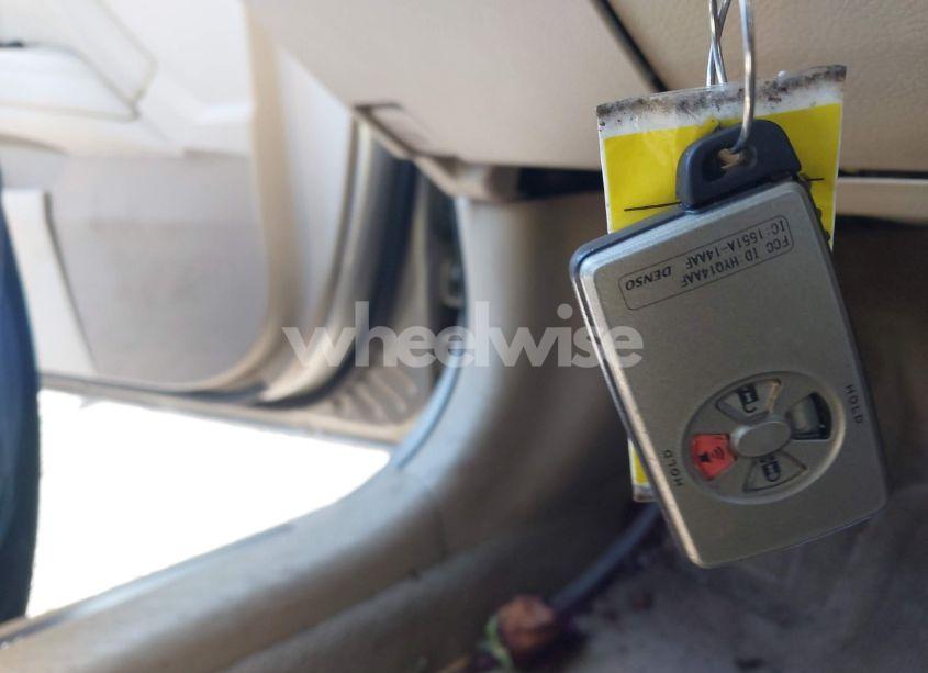 Photo 11 of 2005 Toyota Avalon LIMITED (VIN 4T1BK36BX5U011614)