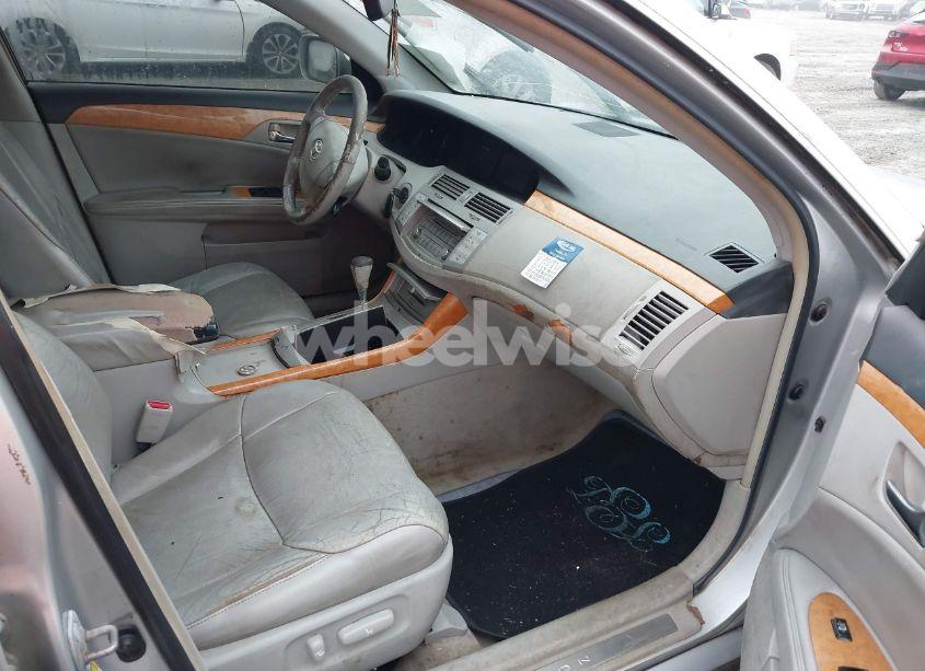 Photo 5 of 2005 Toyota Avalon XLS (VIN 4T1BK36BX5U016957)