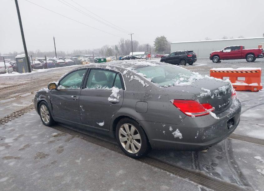 Photo 3 of 2006 Toyota Avalon XLS (VIN 4T1BK36BX6U064850)