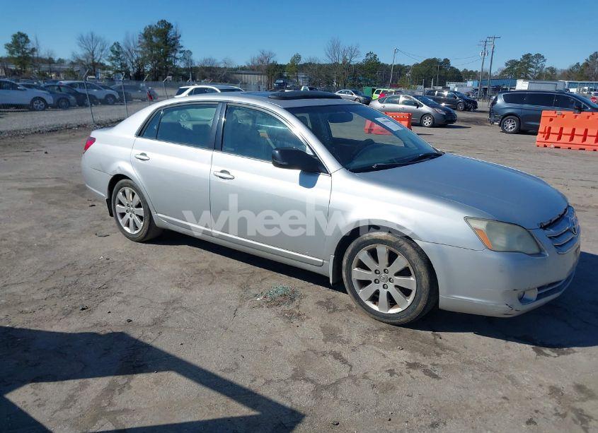 2006 Toyota Avalon XLS (VIN 4T1BK36BX6U072026) main photo