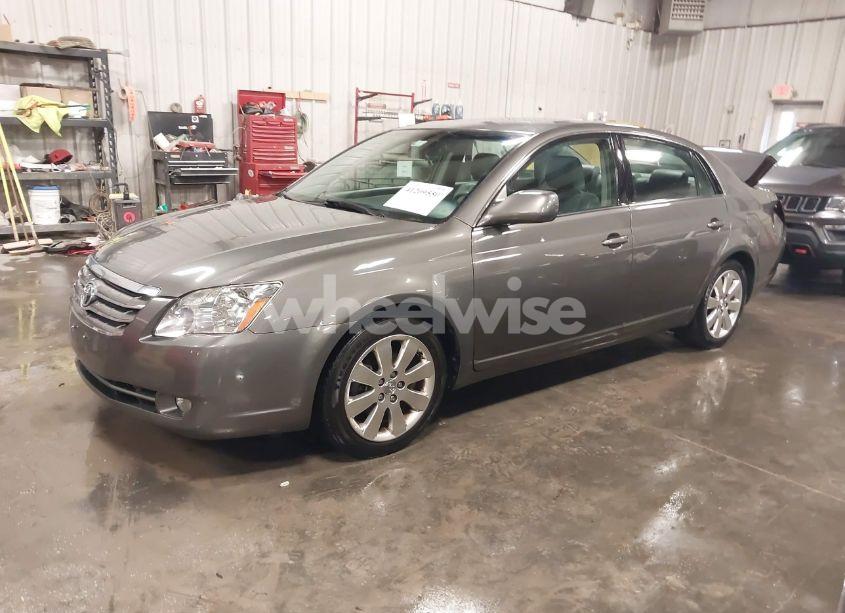 Photo 2 of 2006 Toyota Avalon XLS (VIN 4T1BK36BX6U093412)