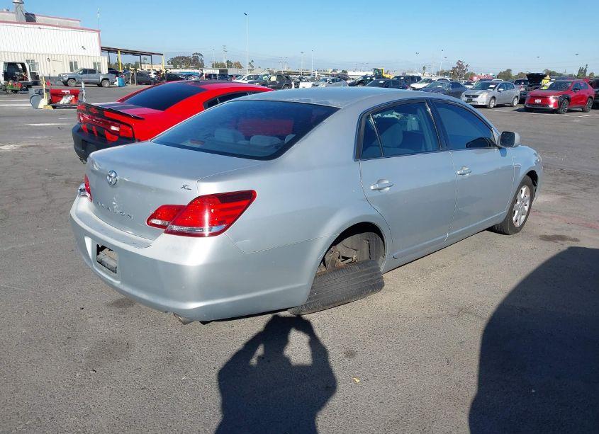 Photo 4 of 2007 Toyota Avalon XL (VIN 4T1BK36BX7U176016)