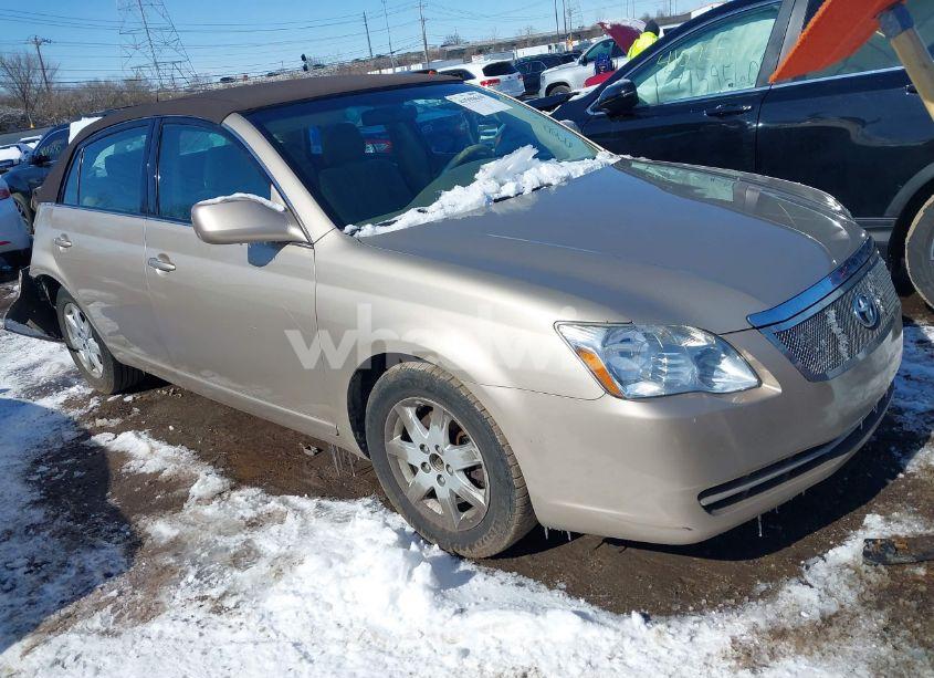 2007 Toyota Avalon XL (VIN 4T1BK36BX7U231385) main photo