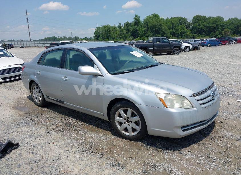 2007 Toyota Avalon XL (VIN 4T1BK36BX7U237932) main photo